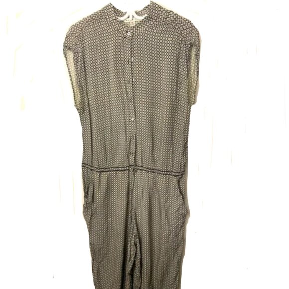 Max Studio Sleeveless Button-Down Jumpsuit - Picture 2 of 9